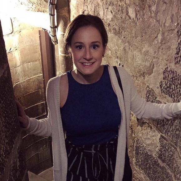 Meet your Posher, Kimberly - Picture 1 of 1